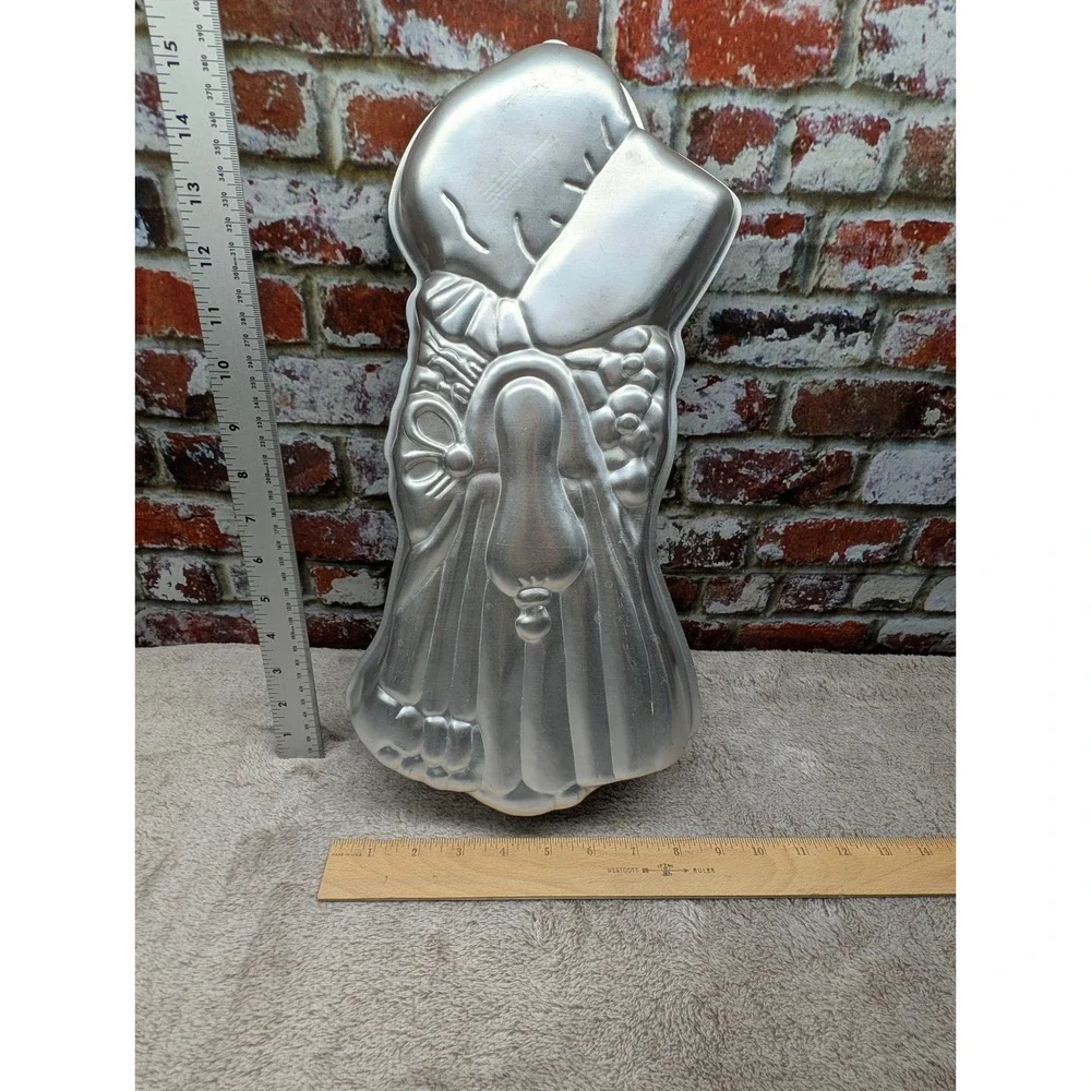 Vintage 1975 Wilton Holly Hobbie Aluminum Cake Pan 502-194 American Greetings